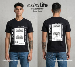 Mas Alla del Muro | La Herramienta del Regimiento #00069 - Playera Classic Premium | Deep Black - Foto en modelo