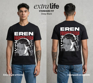Mas Alla del Muro | El Titan sin Cadenas #00073 - Playera Standard Fit | Deep Black - Foto en modelo