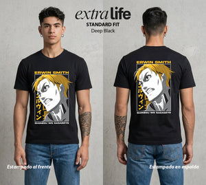 Mas Alla del Muro | El Comandante del Amanecer #00092 - Playera Standard Fit | Deep Black - Foto en modelo