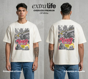 La Marca del Sacrificio | La Piedra del Abismo #00211 - Playera Oversized Premium | Off White - Foto en modelo