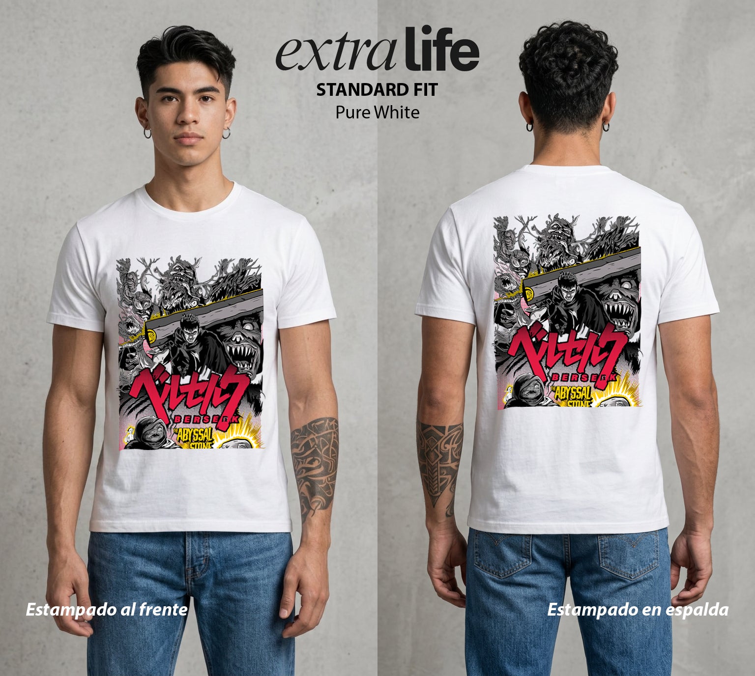 La Marca del Sacrificio | La Piedra del Abismo #00211 - Playera Standard Fit | Pure White - Foto en modelo