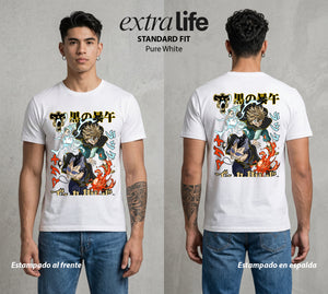 El Trebol Magico | Black Clover Luck X #00240 - Playera Standard Fit | Pure White - Foto en modelo