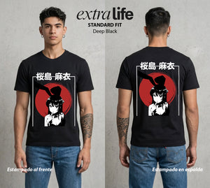 El Sindrome de la Chica | El Espejismo del Corazon #00350 - Playera Standard Fit | Deep Black - Foto en modelo