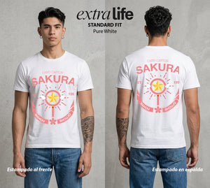 Las Cartas del Viento | Magia del Bien #00363 - Playera Standard Fit | Pure White - Foto en modelo