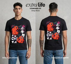 El Contrato Infernal | El Corazon del Cazador #00450 - Playera Standard Fit | Deep Black - Foto en modelo