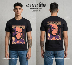 Vaqueros del Espacio | El Industrial del Cosmos #00525 - Playera Standard Fit | Deep Black - Foto en modelo