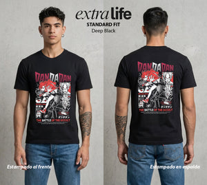 Lo Paranormal Cotidiano | La Batalla del Misterio #00594 - Playera Standard Fit | Deep Black - Foto en modelo