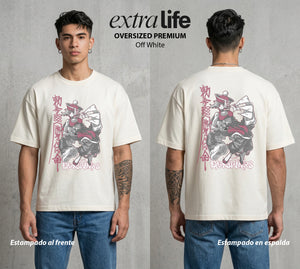 La Noche de los Acechadores | Darkstalkers Hsien Ko #00620 - Playera Oversized Premium | Off White - Foto en modelo