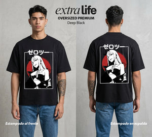 Los Pilotos del Meca | La Sangre Rosa del Poder #00627 - Playera Oversized Premium | Deep Black - Foto en modelo