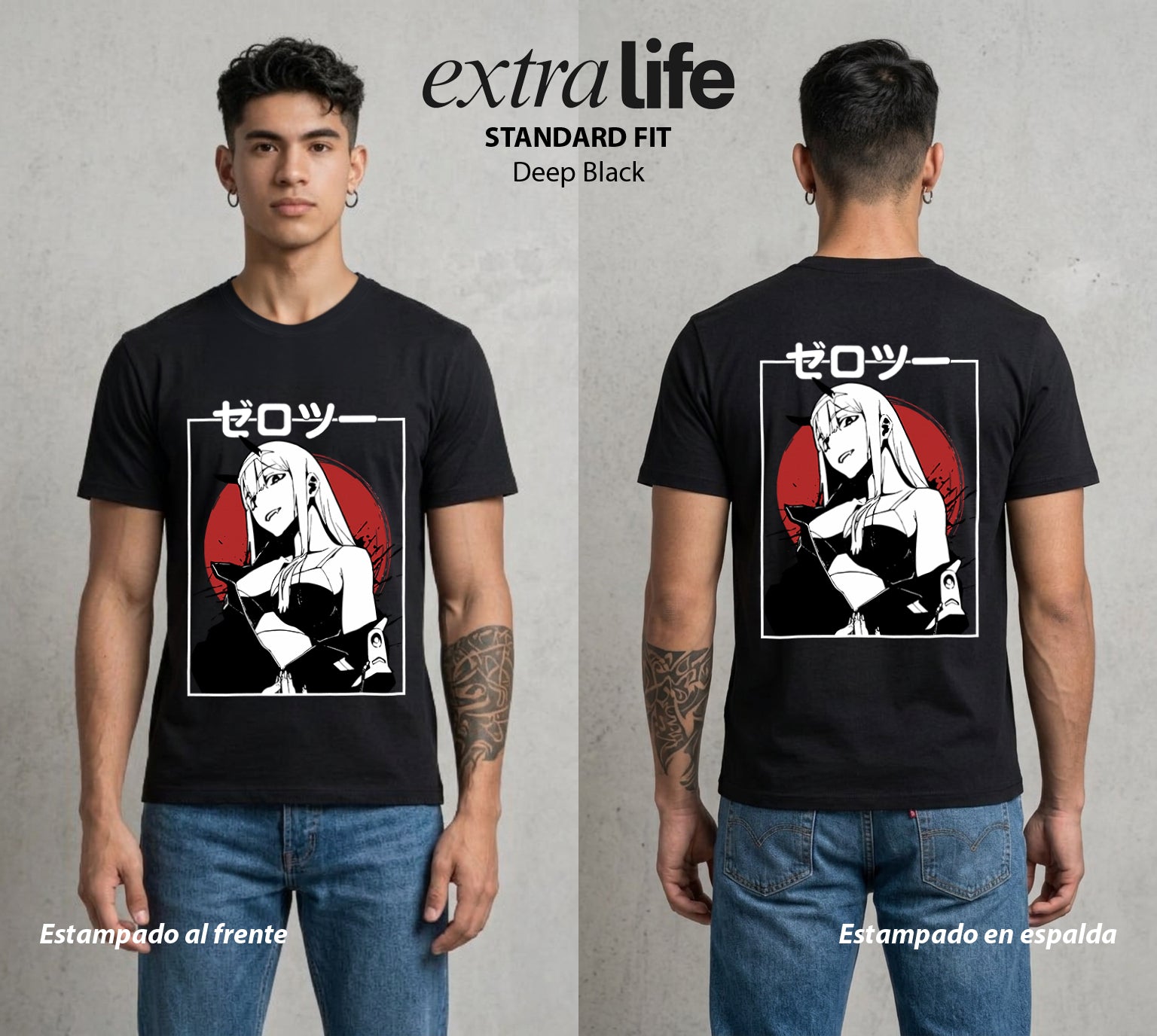 Los Pilotos del Meca | La Sangre Rosa del Poder #00627 - Playera Standard Fit | Deep Black - Foto en modelo