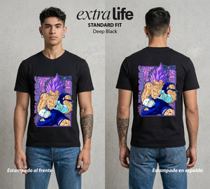 El Poder de las Esferas | Orgullo Saiyajin #00661 - Playera Standard Fit | Deep Black - Foto en modelo