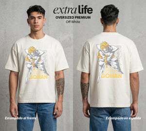 El Poder de las Esferas | El Heredero del Poder #00742 - Playera Oversized Premium | Off White - Foto en modelo