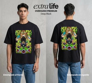 El Poder de las Esferas | Fuerza Legendaria #00887 - Playera Oversized Premium | Deep Black - Foto en modelo