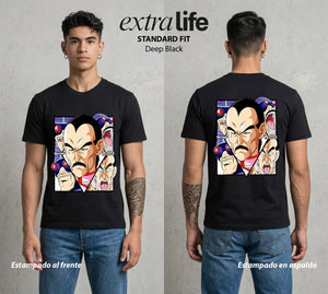 El Poder de las Esferas | El Asesino del Pasado #00892 - Playera Standard Fit | Deep Black - Foto en modelo