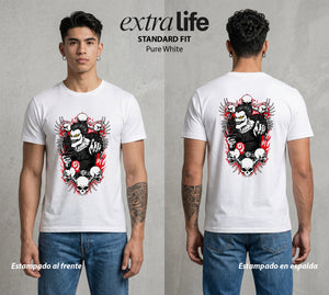 El Cuaderno del Juicio | La Manzana de la Muerte #00949 - Playera Classic Premium | Pure White - Foto en modelo