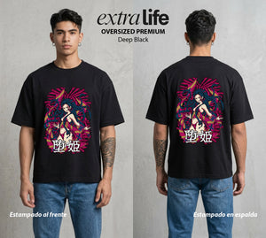 Cazadores de la Noche | La Demonia de Seis Lunas #00991 - Playera Oversized Premium | Deep Black - Foto en modelo