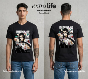 Cazadores de la Noche | El Forjador del Filo #01024 - Playera Standard Fit | Deep Black - Foto en modelo