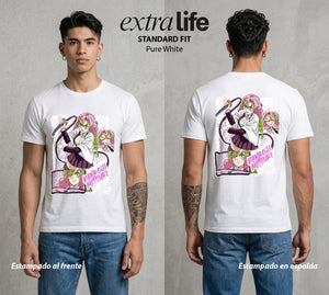 Cazadores de la Noche | Amor y Flexibilidad #01102 - Playera Standard Fit | Pure White - Foto en modelo