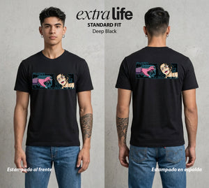 Cazadores de la Noche | El Primero en la Noche #01121 - Playera Standard Fit | Deep Black - Foto en modelo
