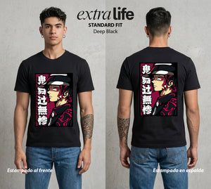 Cazadores de la Noche | El Origen del Mal #01124 - Playera Standard Fit | Deep Black - Foto en modelo