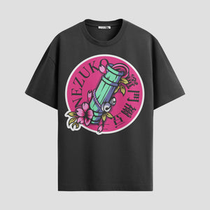 Playera urbana de anime y gaming ExtraLife MX, corte Standard Fit unisex ligero y transpirable en color Deep Black y Pure White, ropa de uso diario para gym y casual.