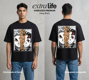 Cazadores de la Noche | El Cazador del Agua #01173 - Playera Oversized Premium | Deep Black - Foto en modelo