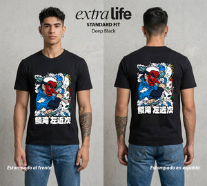 Cazadores de la Noche | El Instructor del Cazador #01260 - Playera Standard Fit | Deep Black - Foto en modelo