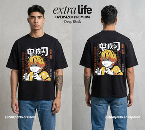 Cazadores de la Noche | El Cobarde del Trueno #01273 - Playera Oversized Premium | Deep Black - Foto en modelo