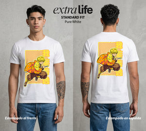 Cazadores de la Noche | Un Solo Estilo #01284 - Playera Standard Fit | Pure White - Foto en modelo