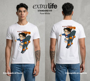 El Nino Detective | La Deduccion del Bien #01295 - Playera Standard Fit | Pure White - Foto en modelo
