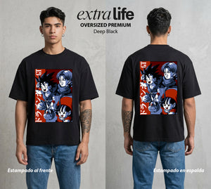 El Poder de las Esferas | La Criatura del Poder #01368 - Playera Oversized Premium | Deep Black - Foto en modelo