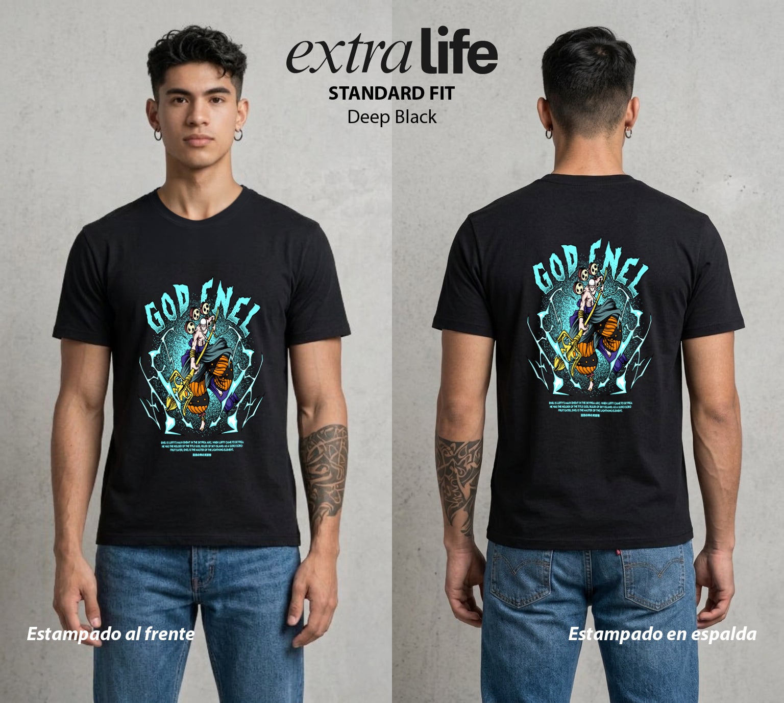 Mar de los Piratas | El Dios del Trueno #01386 - Playera Standard Fit | Deep Black - Foto en modelo