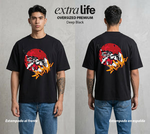 Unidad de Combate | El Gigante de Luz #01403 - Playera Oversized Premium | Deep Black - Foto en modelo