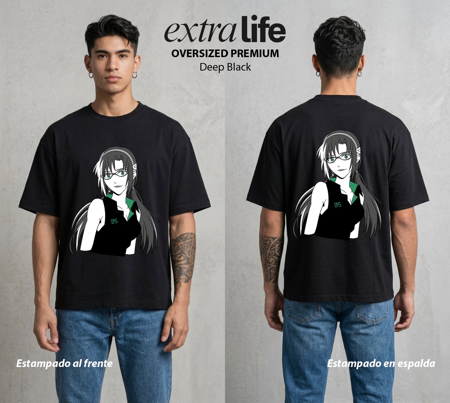Unidad de Combate | La Cuarta del EVA #01418 - Playera Oversized Premium | Deep Black - Foto en modelo
