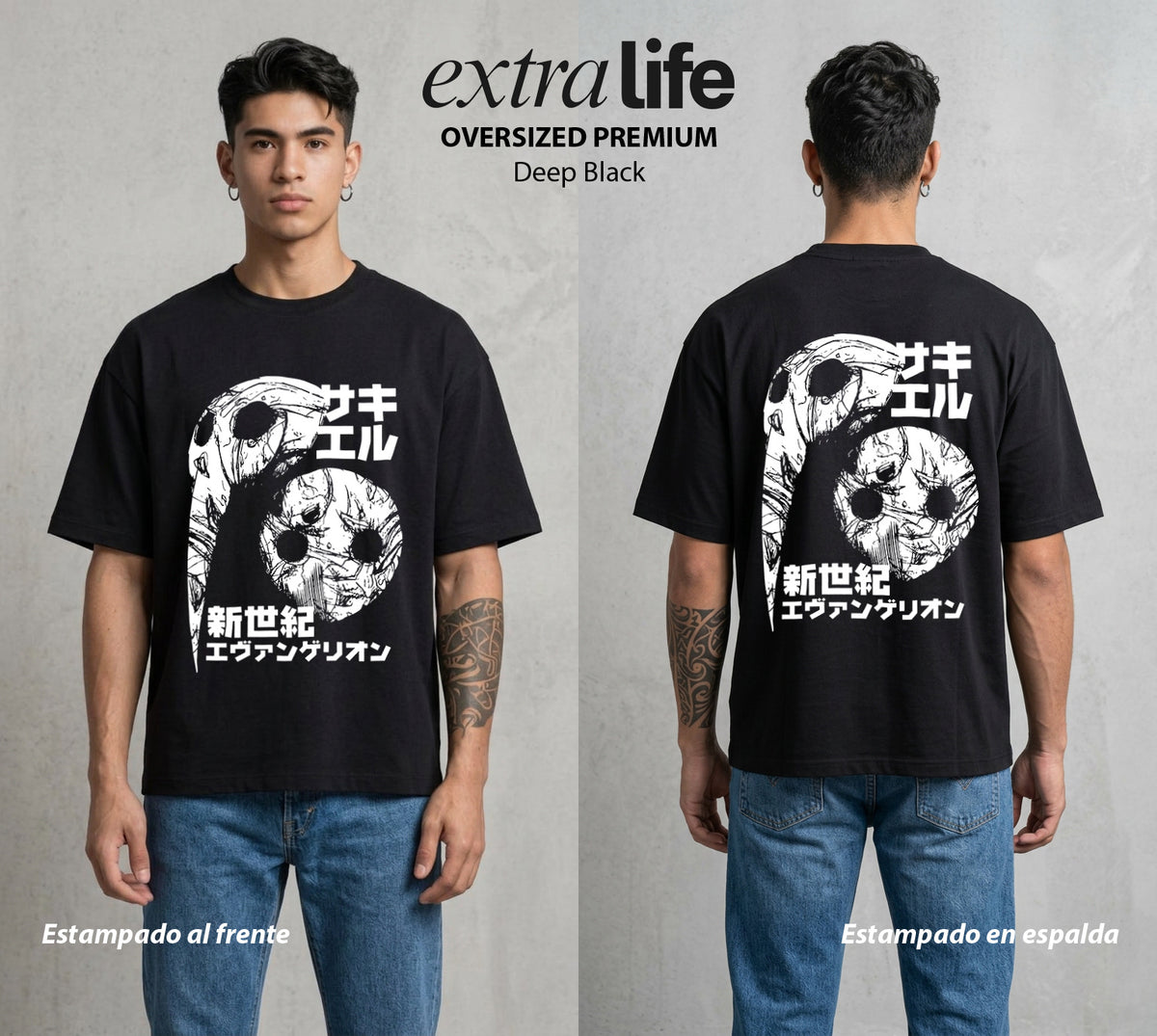 Unidad de Combate | El Tercer Angel #01431 - Playera Oversized Premium | Deep Black - Foto en modelo