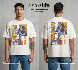 Los Bomberos del Infierno | Los Gemelos del Fuego #01451 - Playera Oversized Premium | Off White - Foto en modelo