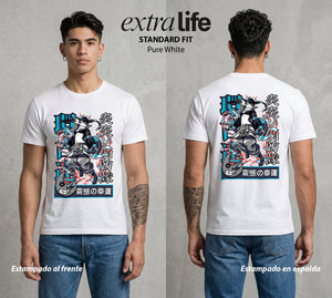 Los Bomberos del Infierno | El Calefactor Felino #01456 - Playera Standard Fit | Pure White - Foto en modelo