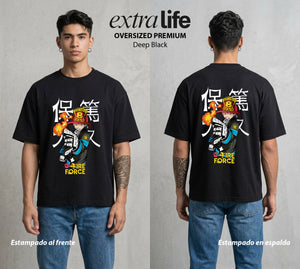 Los Bomberos del Infierno | Los Bomberos del Bien #01457 - Playera Oversized Premium | Deep Black - Foto en modelo