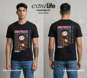 La Prueba del Cazador | El Nen de la Alegria #01552 - Playera Standard Fit | Deep Black - Foto en modelo