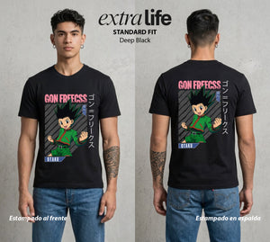 La Prueba del Cazador | Amistad y Aventura #01555 - Playera Classic Premium | Deep Black - Foto en modelo