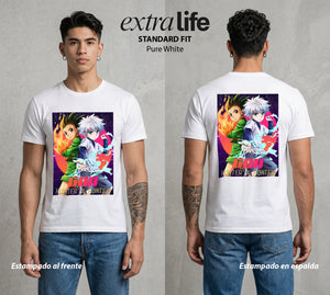 La Prueba del Cazador | El Niño de la Isla #01560 - Playera Standard Fit | Pure White - Foto en modelo