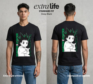 La Prueba del Cazador | El Nen de la Alegria #01697 - Playera Standard Fit | Deep Black - Foto en modelo