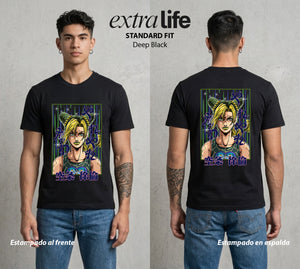 La Extrana Aventura | La Hija del Caminante #01758 - Playera Standard Fit | Deep Black - Foto en modelo
