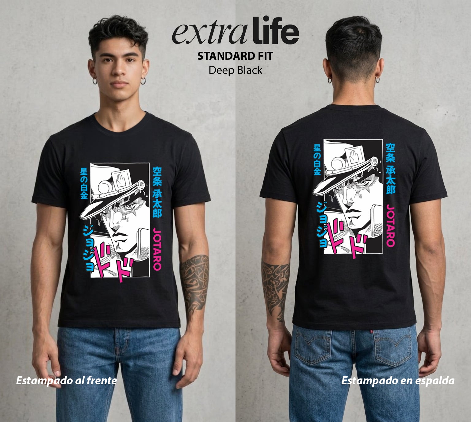 La Extrana Aventura | El Tiempo Detenido #01772 - Playera Standard Fit | Deep Black - Foto en modelo