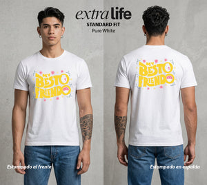 El Arte de las Maldiciones | El Mejor Amigo #01800 - Playera Classic Premium | Pure White - Foto en modelo