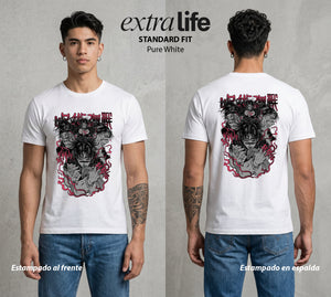 El Arte de las Maldiciones | El Sanguíneo del Bien #01814 - Playera Standard Fit | Pure White - Foto en modelo