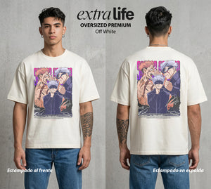 El Arte de las Maldiciones | El Rey de las Maldiciones #01854 - Playera Oversized Premium | Off White - Foto en modelo