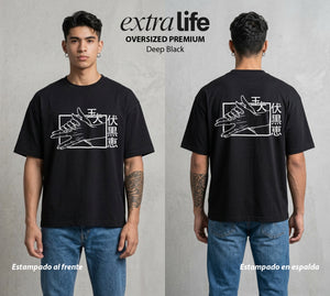 El Arte de las Maldiciones | El Invocador de Sombras #01884 - Playera Oversized Premium | Deep Black - Foto en modelo