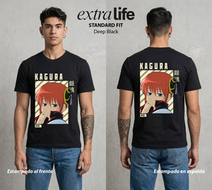 El Samurai sin Trabajo | La Guerrera del Viento #02002 - Playera Standard Fit | Deep Black - Foto en modelo