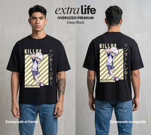 La Prueba del Cazador | El Heredero del Filo #02088 - Playera Oversized Premium | Deep Black - Foto en modelo